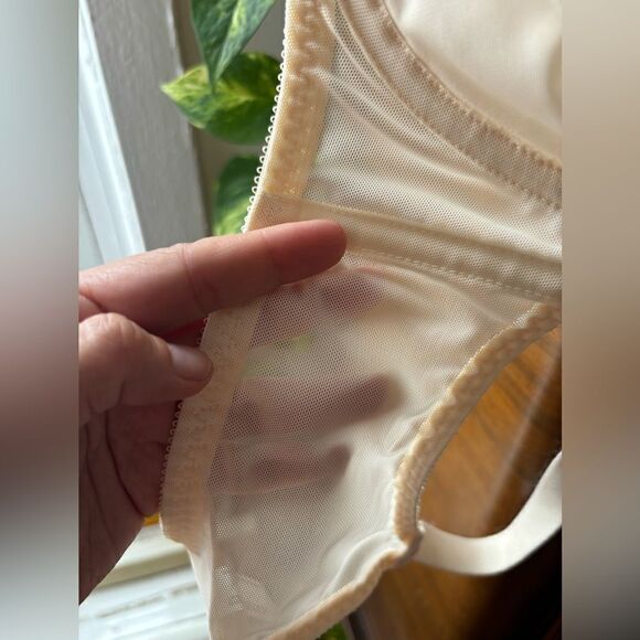 🎀 Vintage 🎀 Bali Cream Bra Size 34 C - Picture 12 of 12